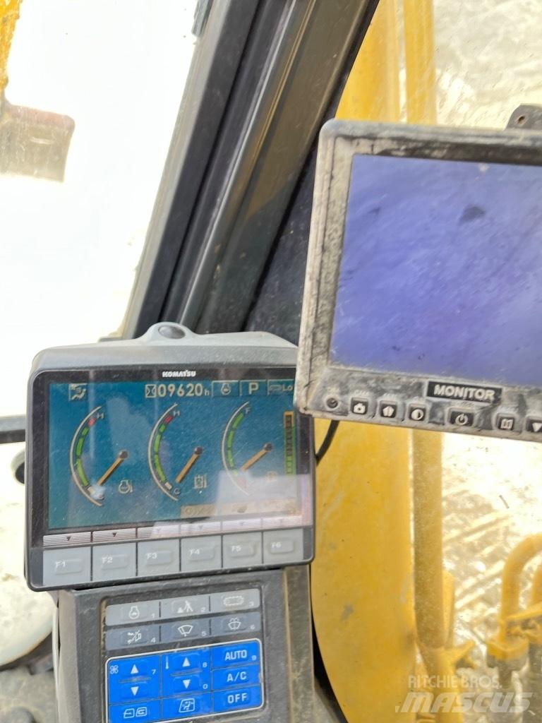 Komatsu PC 240 LC-7 Εκσκαφείς με ερπύστριες