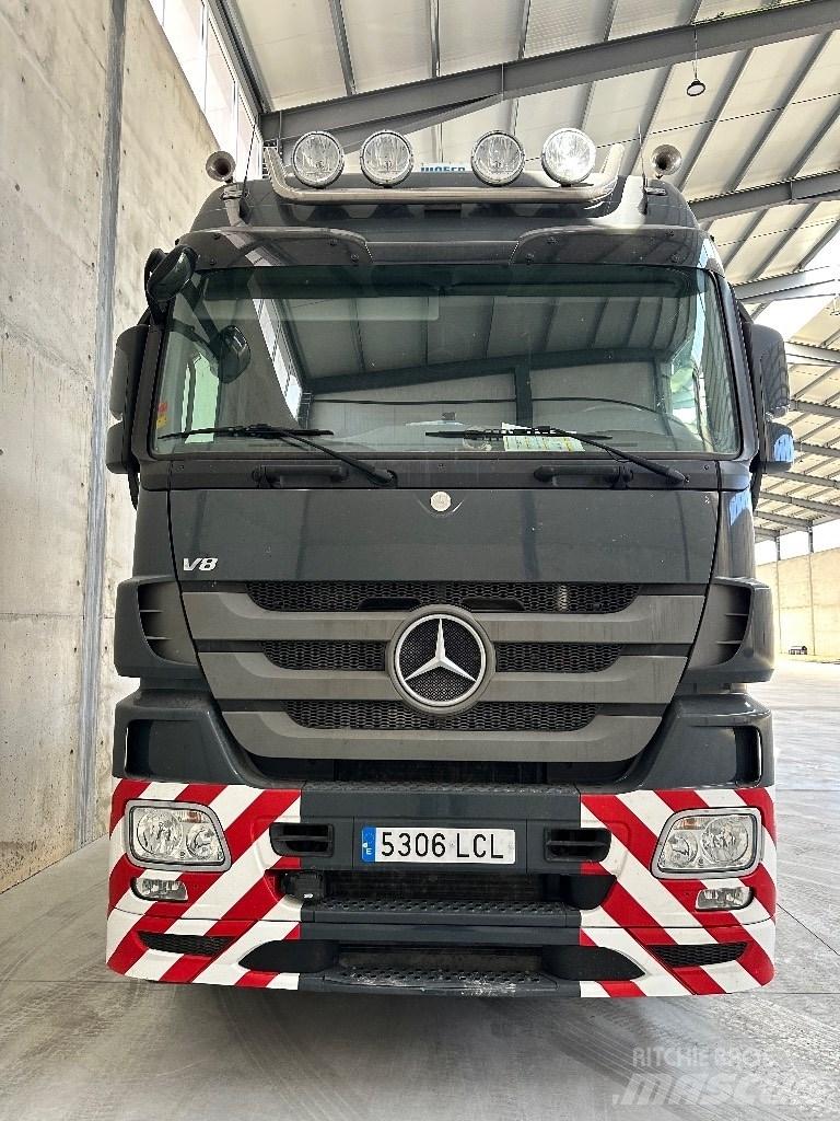 Mercedes-Benz 4165 S Τράκτορες