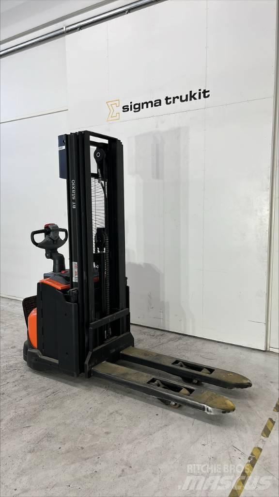 Toyota SWE 120 L Παλετοφόρα πεζού χειριστή με ιστό