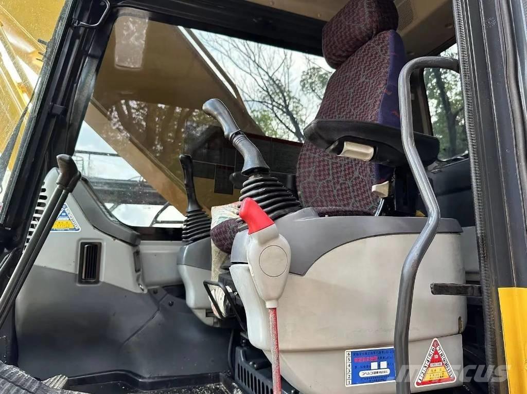 Komatsu PC 220-7 Εκσκαφείς με ερπύστριες