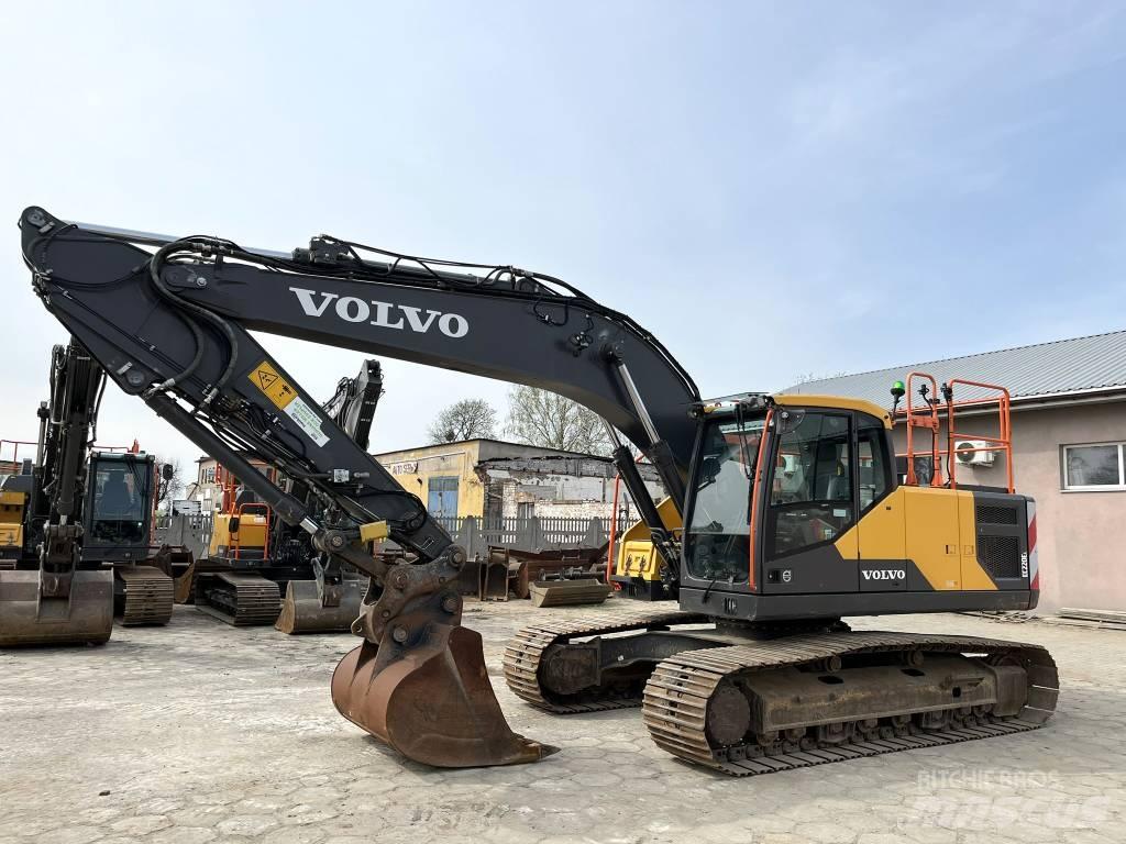 Volvo EC 220 E Εκσκαφείς με ερπύστριες