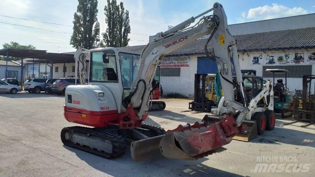 Takeuchi TB 240 Εκσκαφάκι (διαβολάκι) < 7t