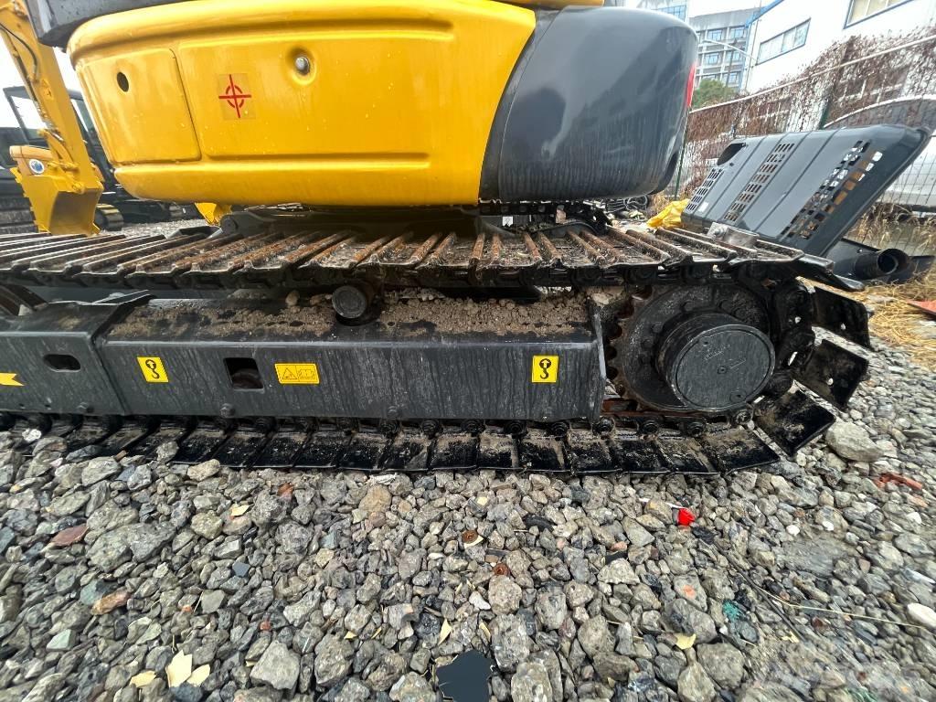 Komatsu PC 35 Εκσκαφείς με ερπύστριες