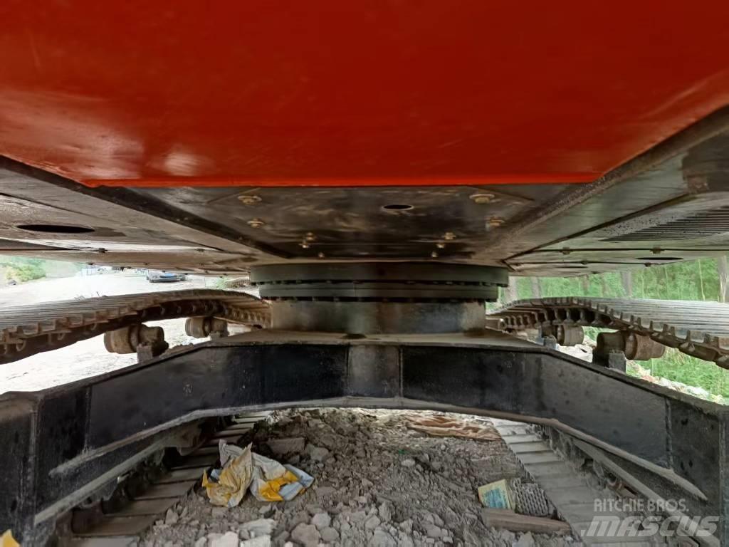 Hitachi ZX200 Εκσκαφείς με ερπύστριες
