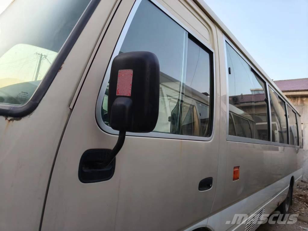 Toyota Coaster Bus Μίνι λεωφορεία