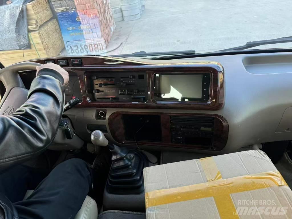 Toyota Coaster Υπεραστικά Λεωφορεία 