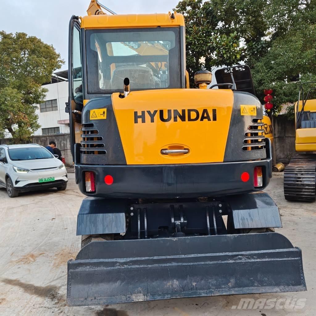 Hyundai 60 W VS Εκσκαφείς με τροχούς - λάστιχα