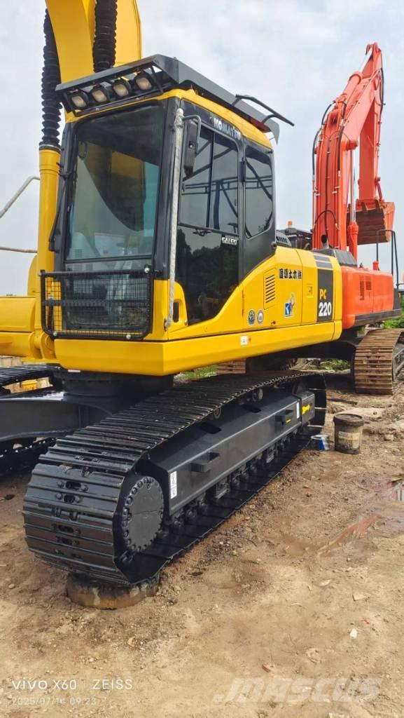 Komatsu PC 220-7 Εκσκαφείς με ερπύστριες