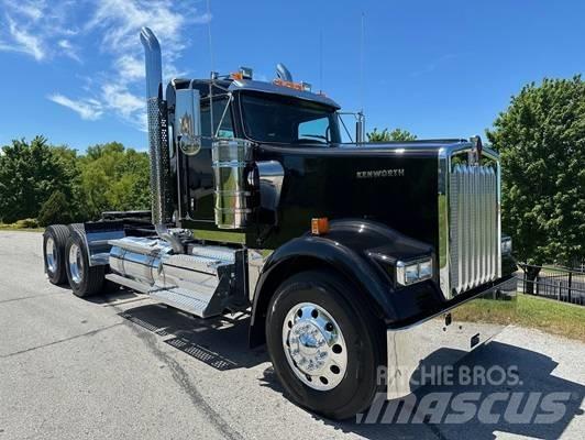 Kenworth W 900 Τράκτορες