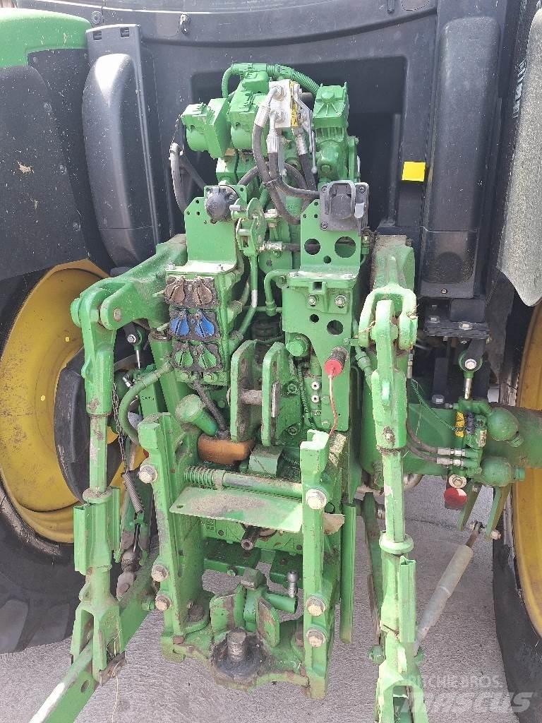 John Deere 6110R Τρακτέρ
