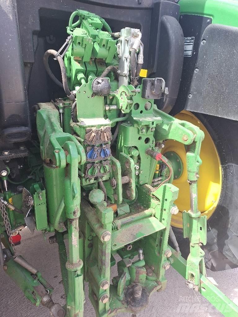 John Deere 6110R Τρακτέρ