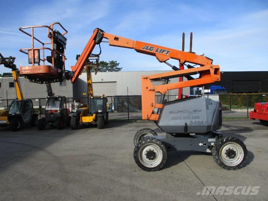 JLG 340 AJ (511) Compact self-propelled boom lifts