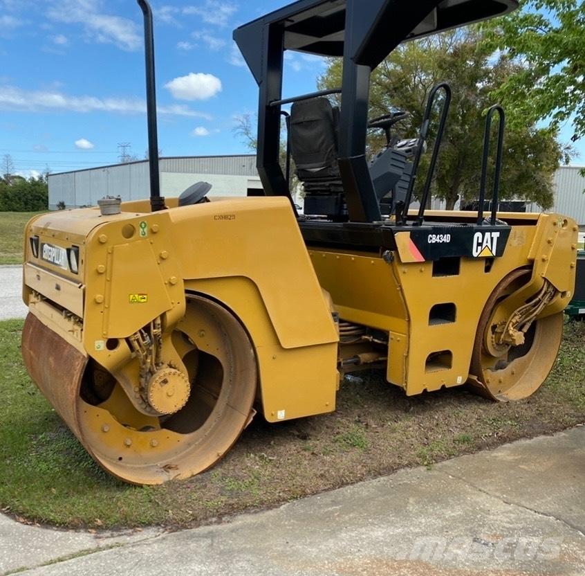 CAT CB 434 D Οδοστρωτήρες διπλού κυλίνδρου