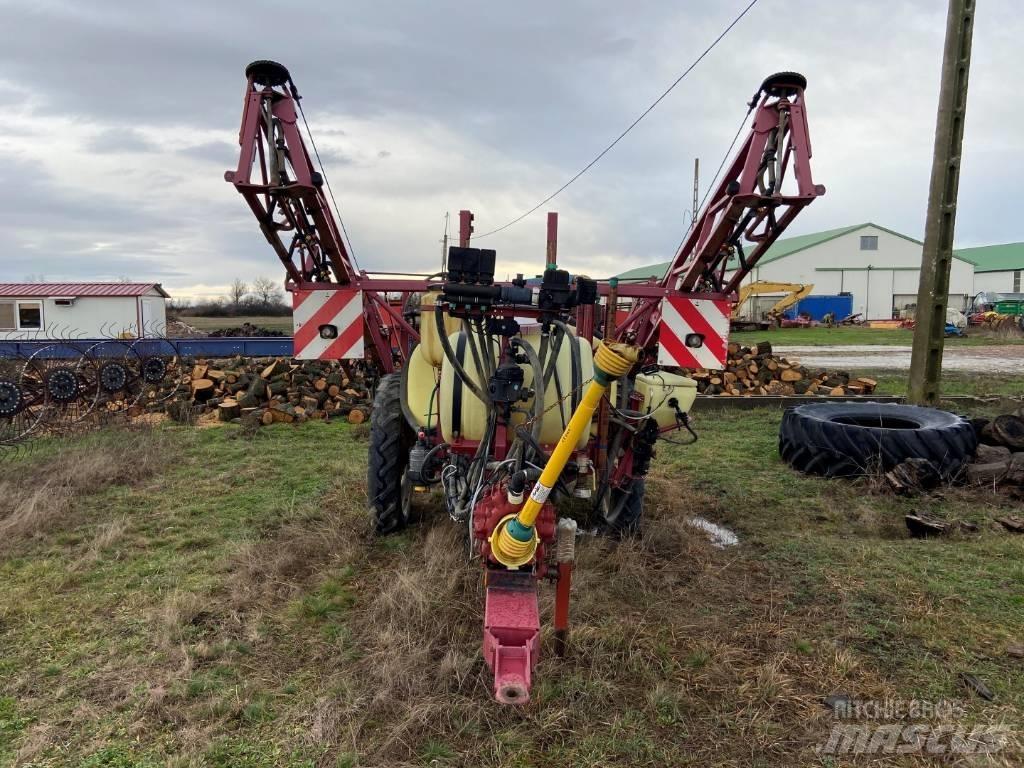 Hardi TR 2000 Ρυμουλκούμενα ψεκαστικά