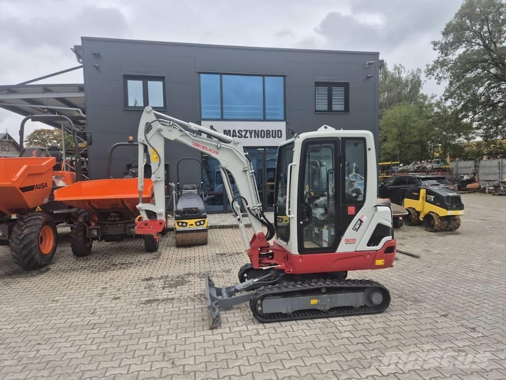 Takeuchi TB225 V0B Εκσκαφάκι (διαβολάκι) < 7t