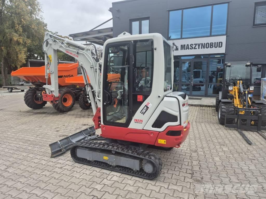 Takeuchi TB225 V0B Εκσκαφάκι (διαβολάκι) < 7t
