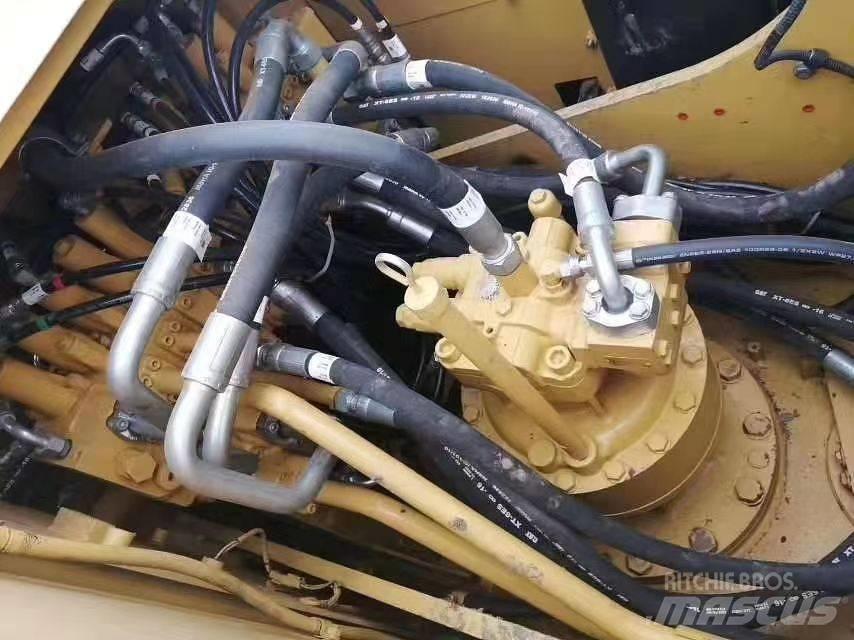 CAT 320 D Εκσκαφείς με ερπύστριες