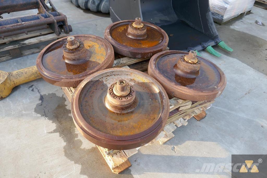 CAT 323-1170 Ελαστικά και ζάντες