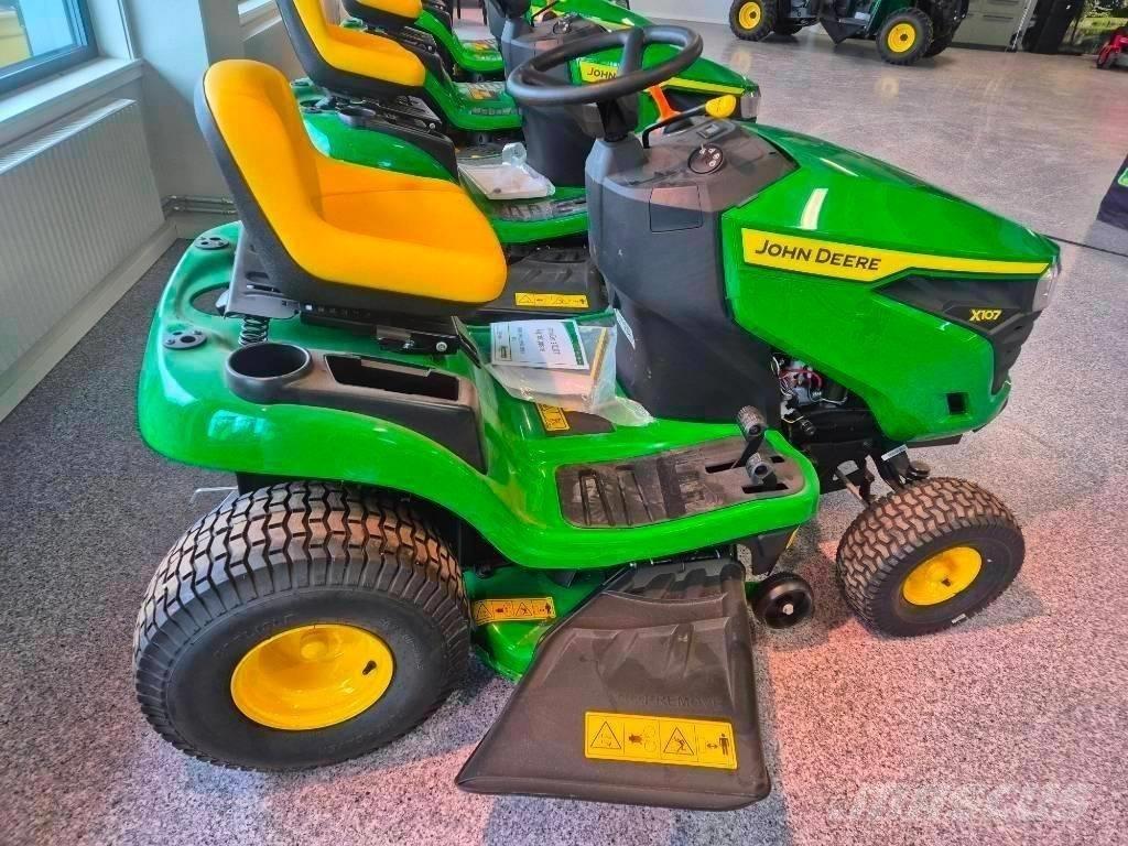 John Deere 107 R Χορτοκοπτικά με καθιστό χειριστή