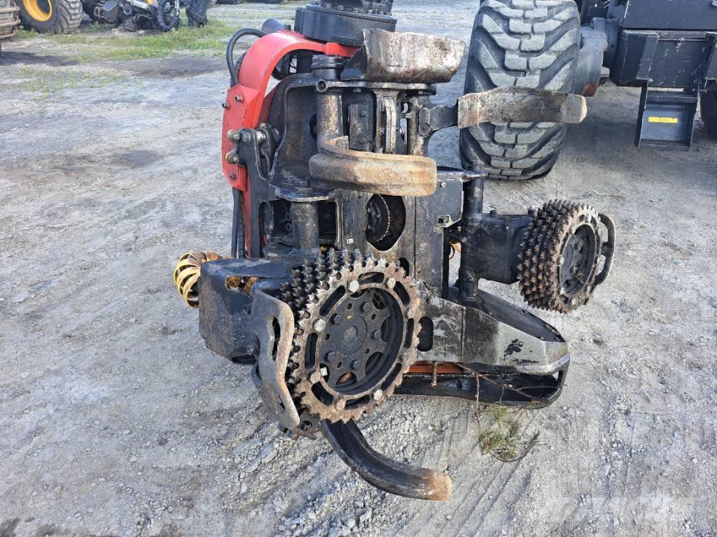 Komatsu 911 Θεριζοαλωνιστικές μηχανές