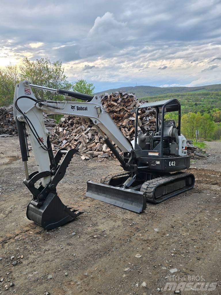 Bobcat E42 Εκσκαφάκι (διαβολάκι) < 7t