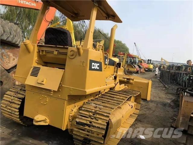 CAT D3C Μπουλντόζες με ερπύστριες