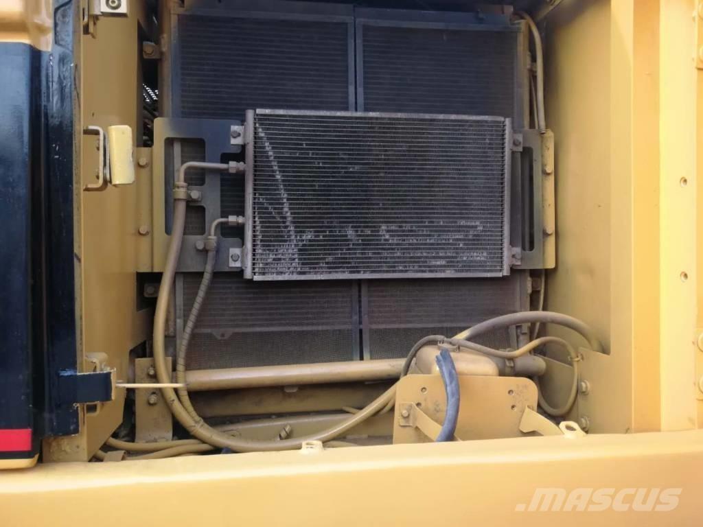 CAT 320C Εκσκαφείς με ερπύστριες