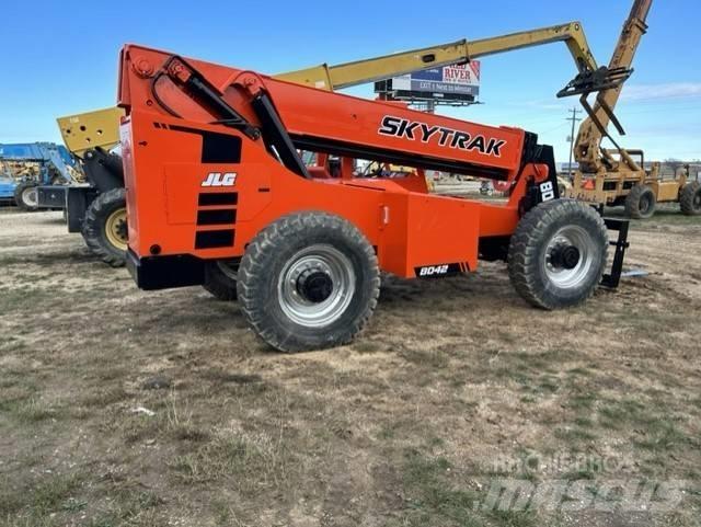 SkyTrak 8042 Τηλεσκοπικοί ανυψωτές