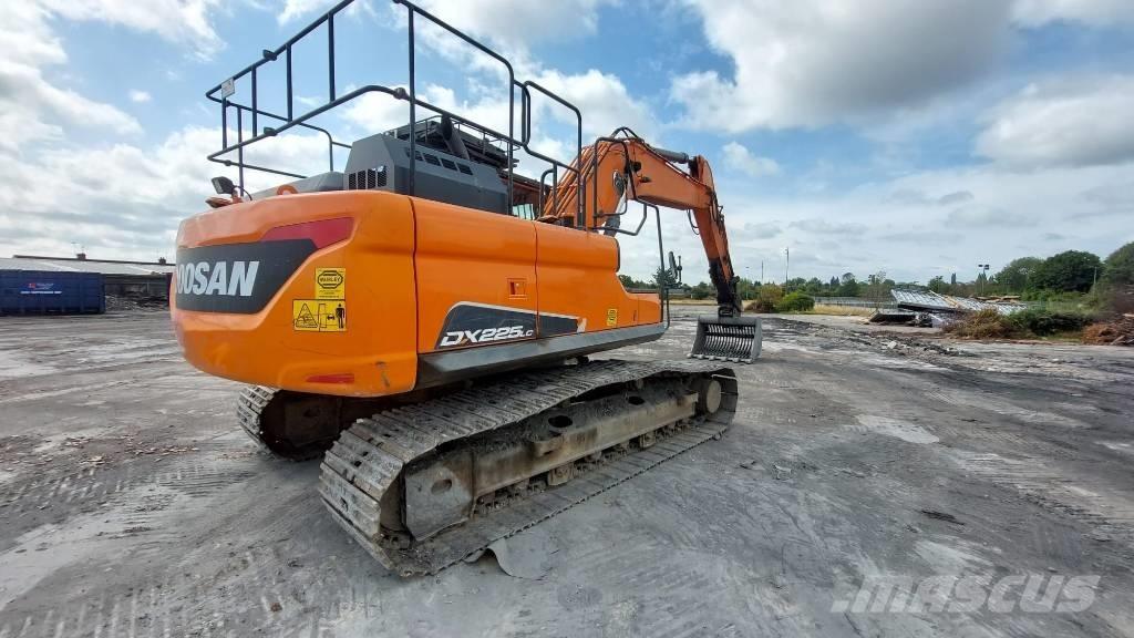 Doosan DX 225 LC Εκσκαφείς με ερπύστριες