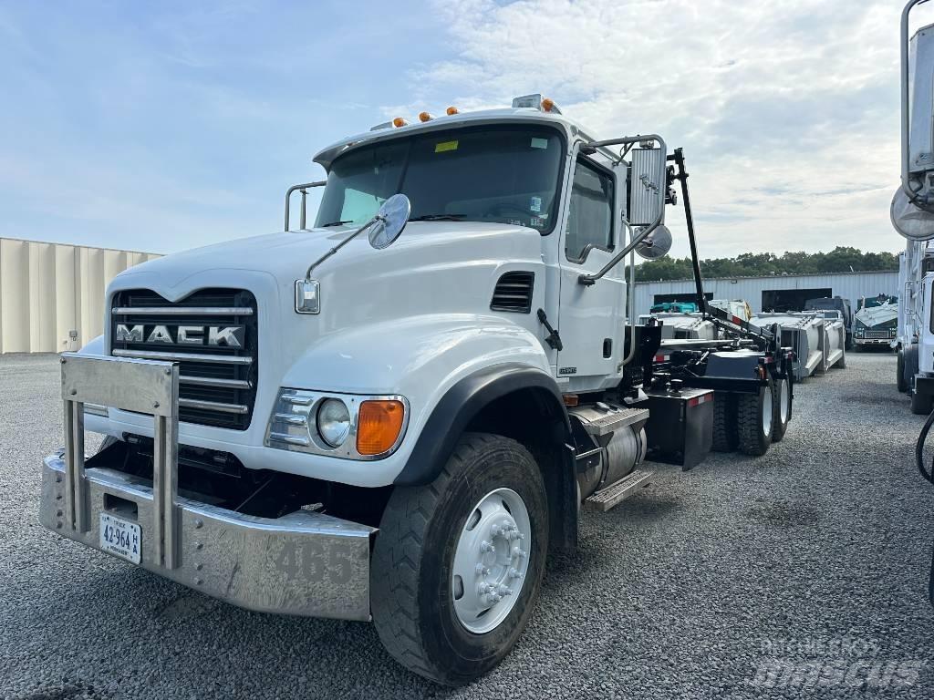 Mack CV 713 Φορτηγά με γερανό & γάτζο