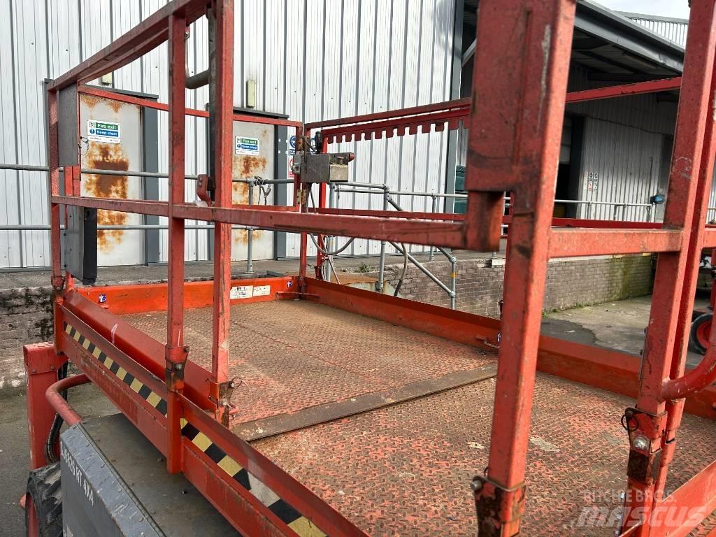 SkyJack SJ 6826 RT Ανυψωτήρες ψαλιδωτής άρθρωσης