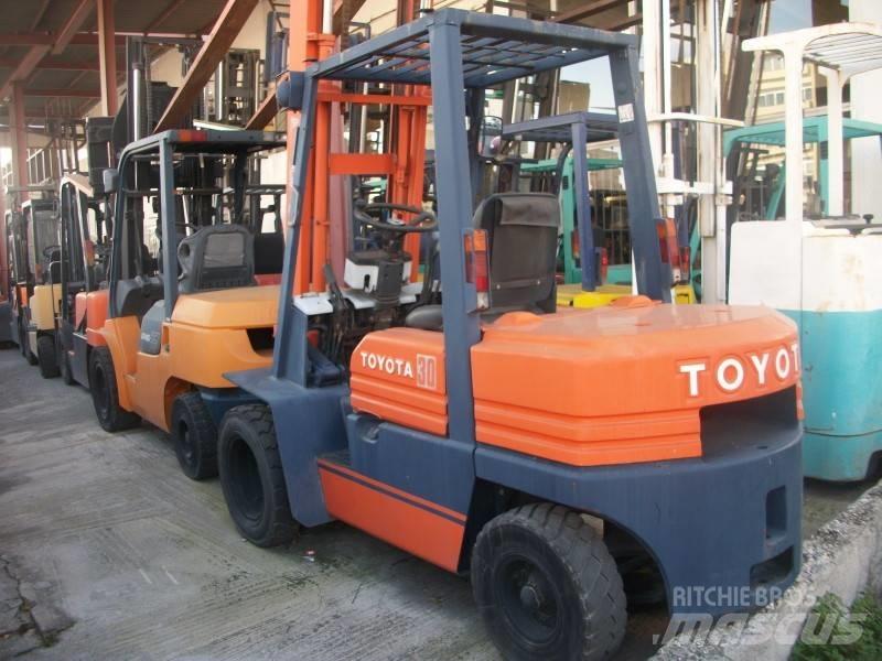 Toyota 5 FD 30 Πετρελαιοκίνητα Κλαρκ