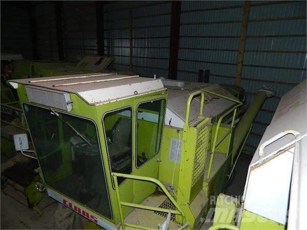 CLAAS Dominator 56 Θεριζοαλωνιστικές μηχανές
