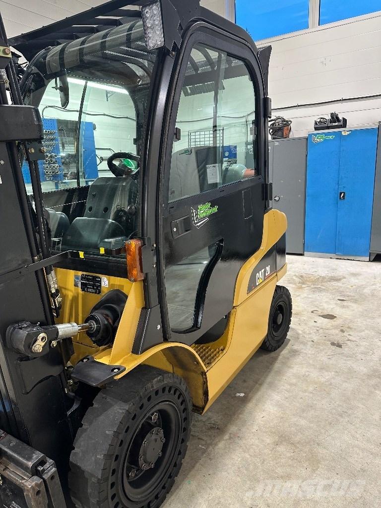 CAT GP 20 N Περονοφόρα ανυψωτικά κλαρκ με φυσικό αέριο LPG