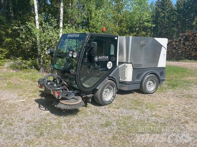 Nilfisk CR 3500 Σκούπες