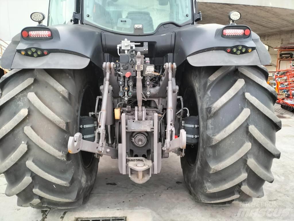 CLAAS Axion 810 Τρακτέρ