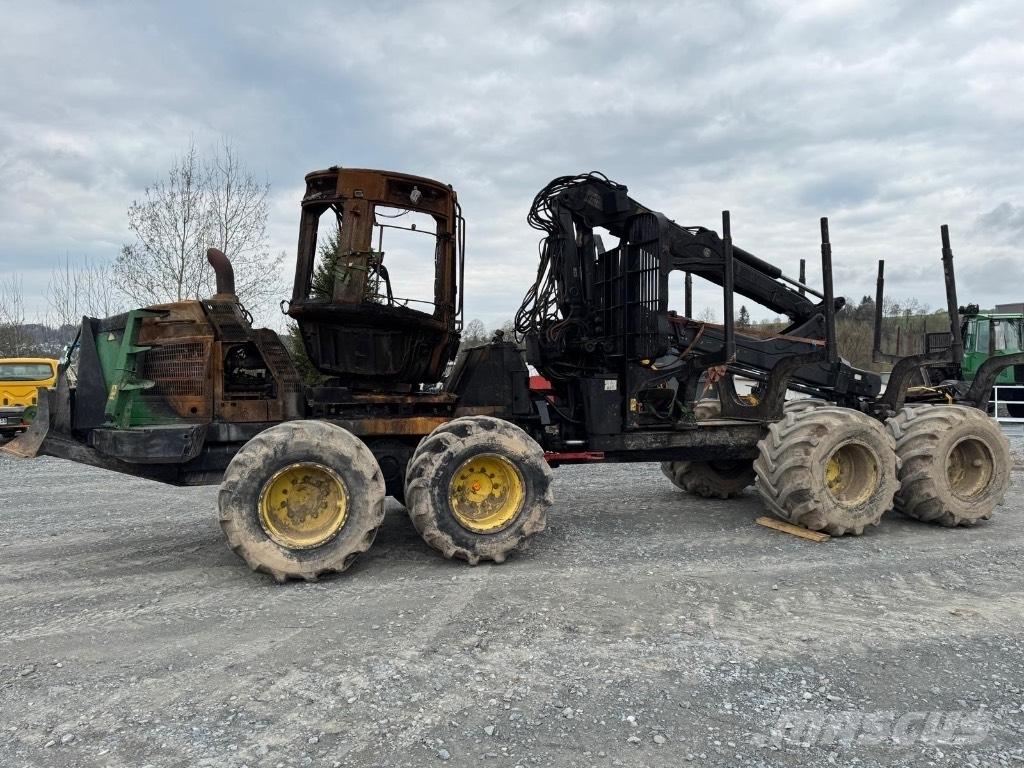 John Deere 1110 E Μεταφορείς ξυλείας