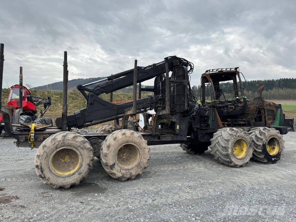 John Deere 1110 E Μεταφορείς ξυλείας