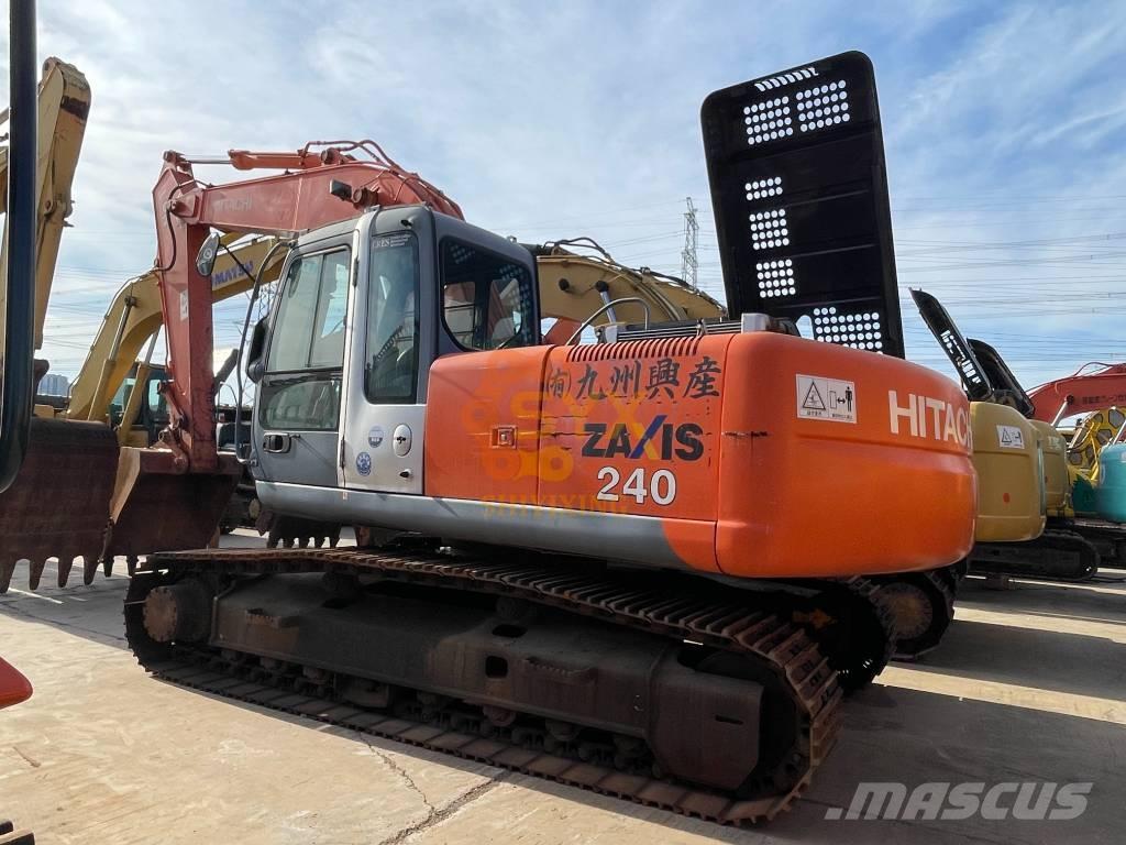 Hitachi ZX 240 Εκσκαφείς με ερπύστριες