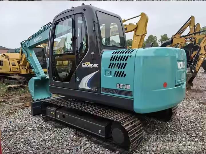 Kobelco SK75 Εκσκαφείς με ερπύστριες
