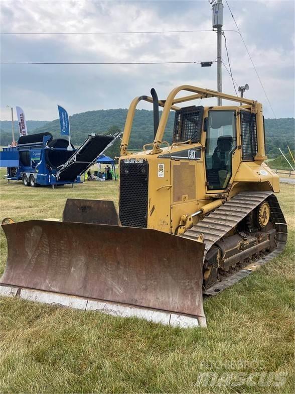 CAT D5N Μπουλντόζες με ερπύστριες