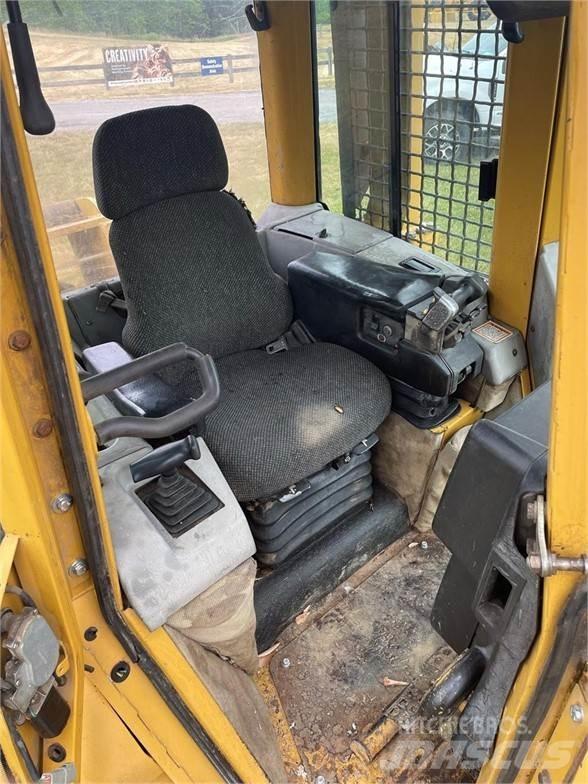CAT D5N Μπουλντόζες με ερπύστριες