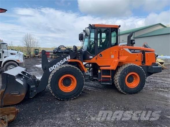 Doosan DL220-5 Φορτωτές με λάστιχα (Τροχοφόροι)