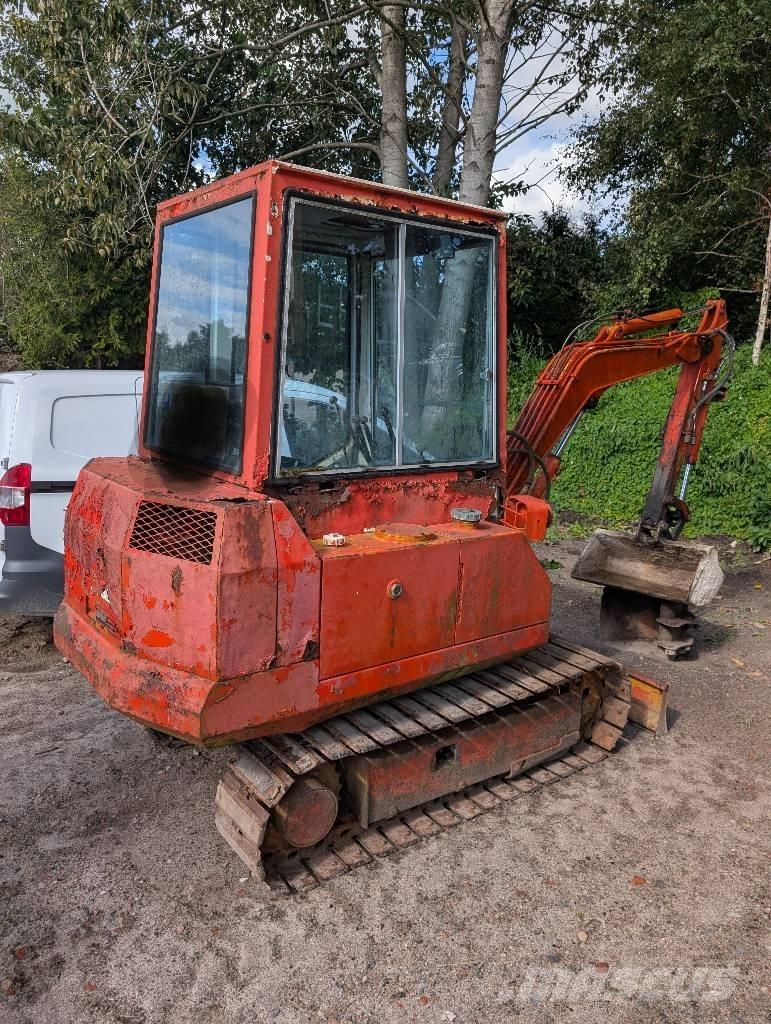 Komatsu PC 10-5 Εκσκαφάκι (διαβολάκι) < 7t
