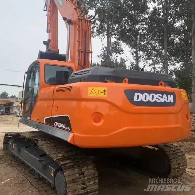 Doosan DX 300 Εκσκαφείς με ερπύστριες