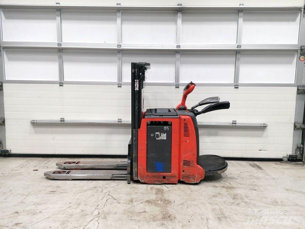 Linde D12AP Παλετοφόρα πεζού χειριστή με ιστό