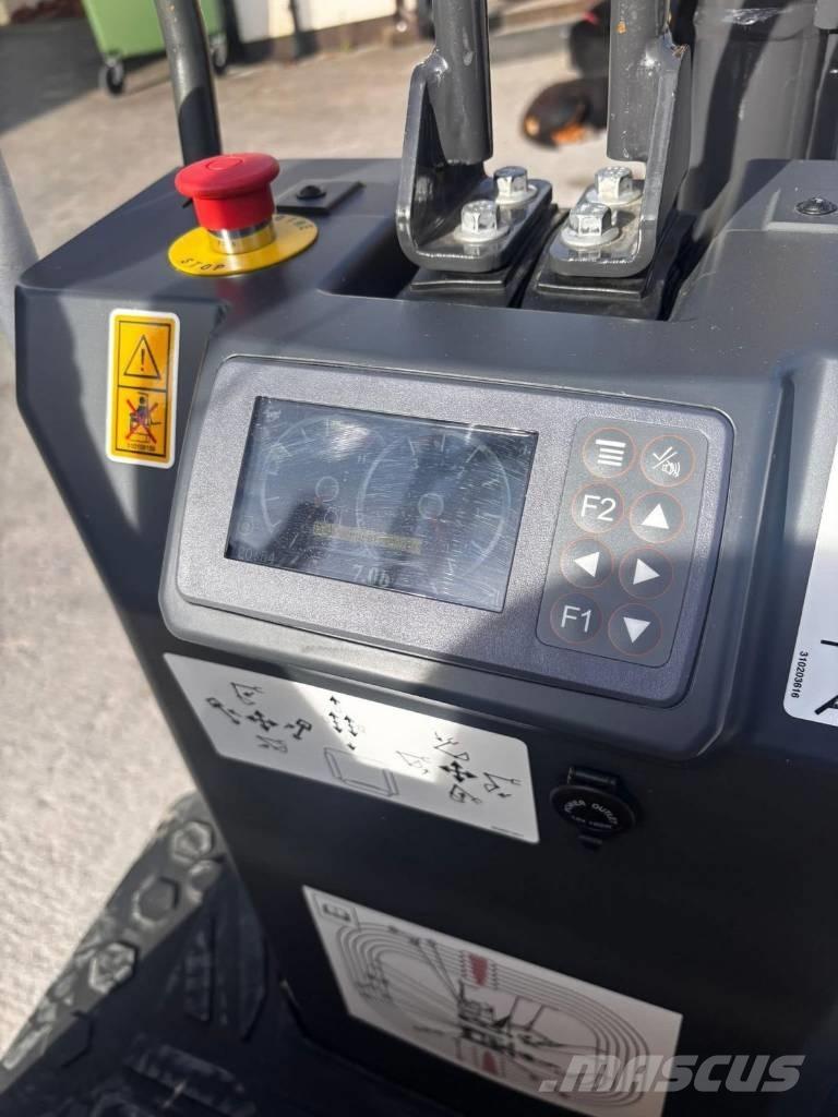 XCMG XE10E Εκσκαφάκι (διαβολάκι) < 7t