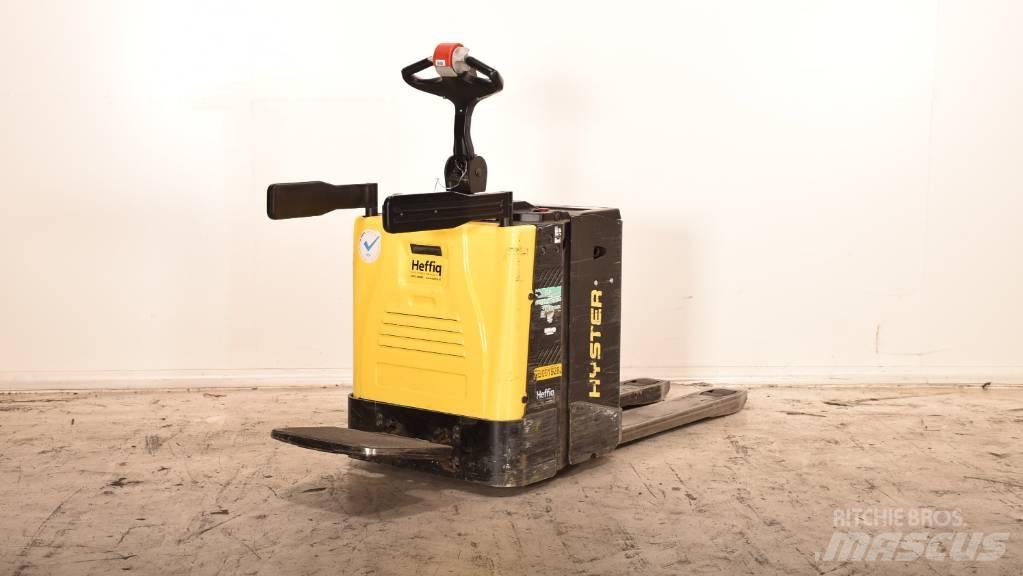 Hyster P 2.0 S Χειροκίνητο περονοφόρο ανυψωτικό με πλατφόρμα