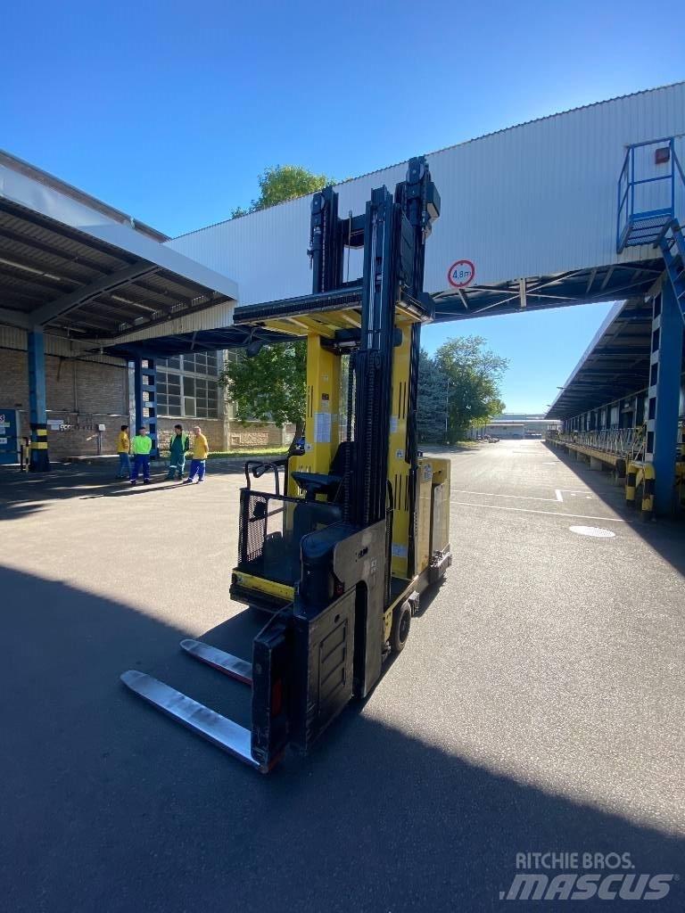 Hyster C1.0 Ανυψωτήρας στενών διαδρόμων