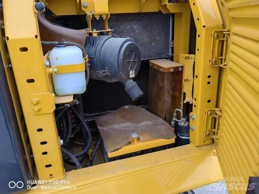Komatsu PC130 Εκσκαφείς με ερπύστριες